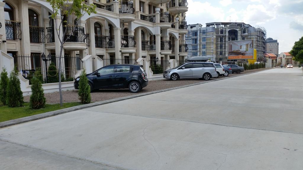 Harmony Suites Apartment Sveti Vlas Exterior foto